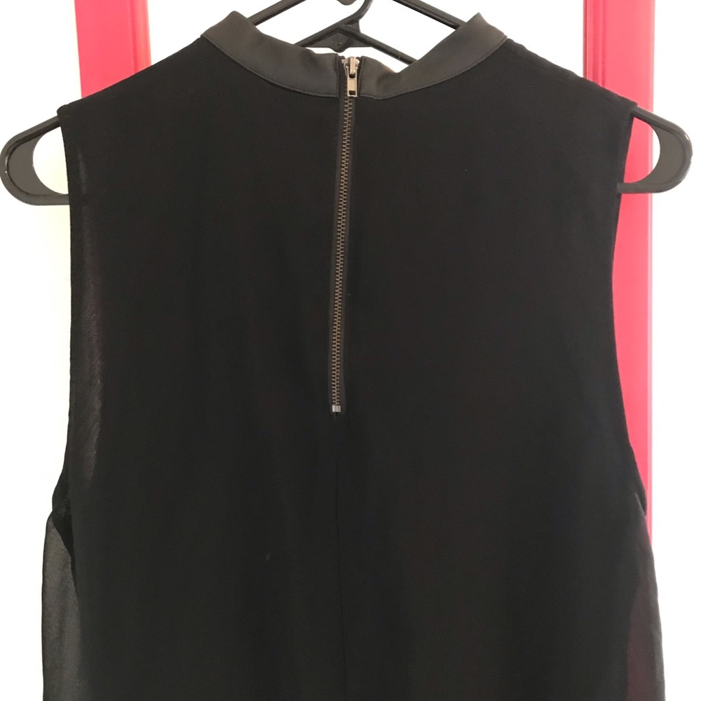Hi/Low H&M sleeveless top size 10